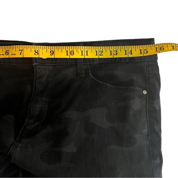 Social Standard by Sanctuary Jeans Women's Size 8 Camo Black Ankle Skinny - Picture 10 of 12
